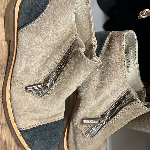 Chanel bootie rubber sole very little use number 38 - Picture 2 of 4